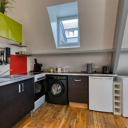 Charme Et Authenticite Avec Vue Cathedrale Apartment